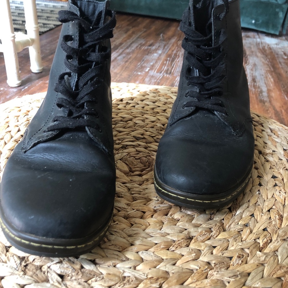 Dr. Martens black Tobias